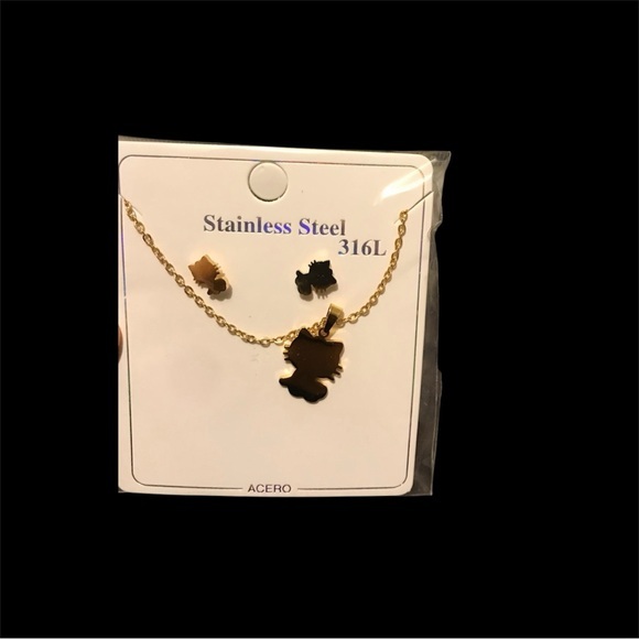 Jewelry - Gold Stainless Steel Jewelry Set